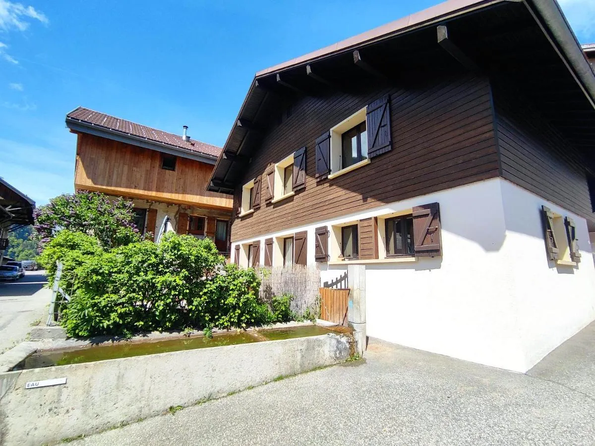 Agreable Maison De Village, Au Calme Thones Holiday home